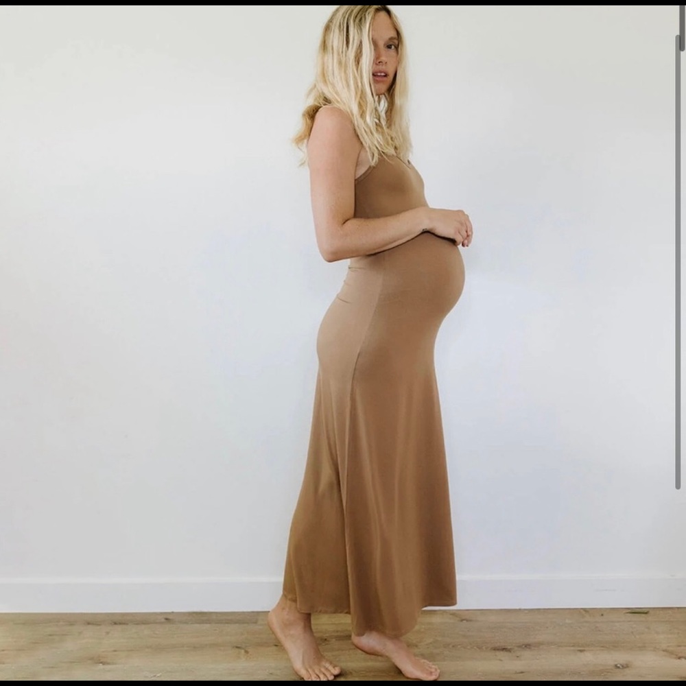Storq double scoop tank dress in cafe, new with tags, maternity petite